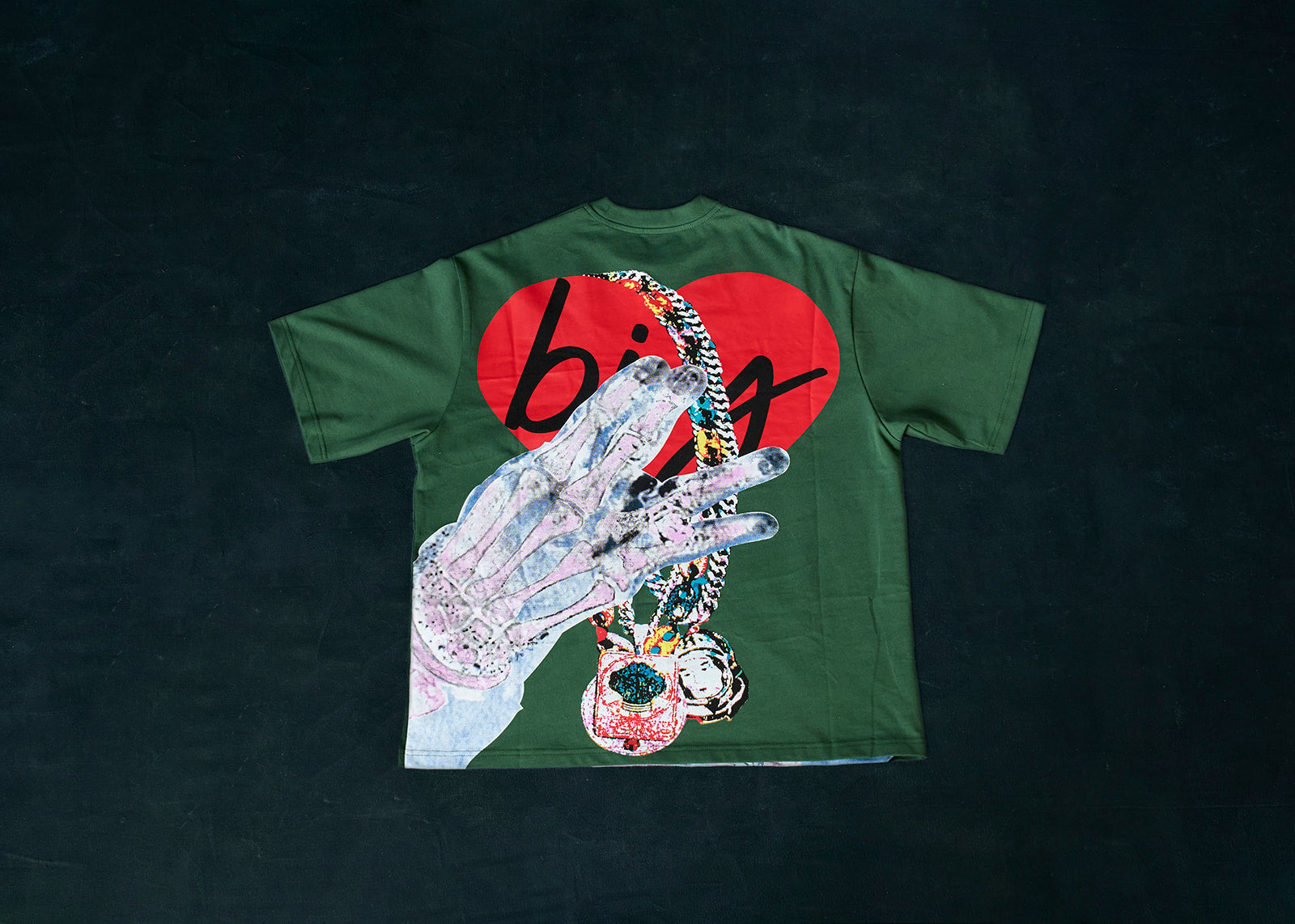 "WHAT'S INSIDE" CHAINS AND STARS EDITION (PRE-ORDER)